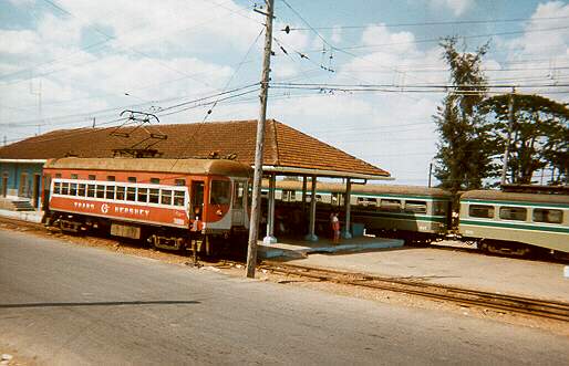 cocu_m_cuba_hershey_3006_hershey+station_20000325_bv_hersh12.jpg