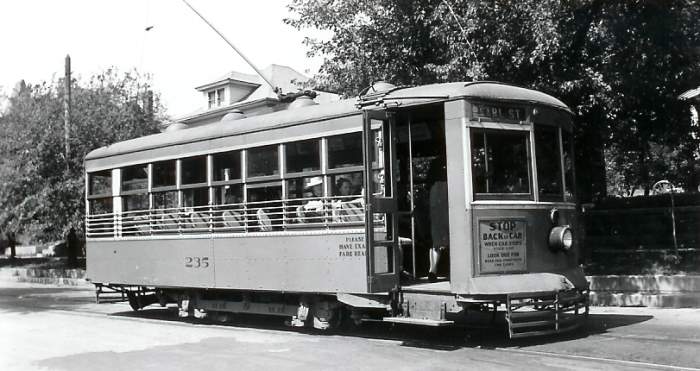 usr_m_stia_siouxcity_235_pearl+st+line_ss_soo035.jpg