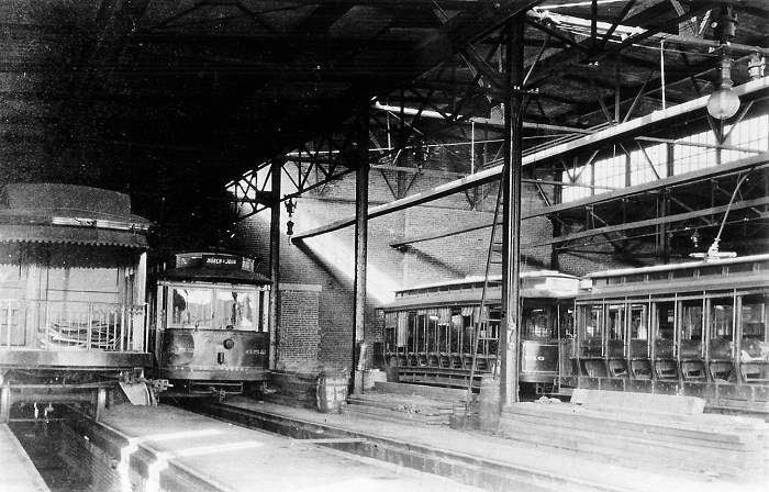 usr_m_stii_illpow_652,616_champaign-carbarn_191012_ss_cu03.jpg