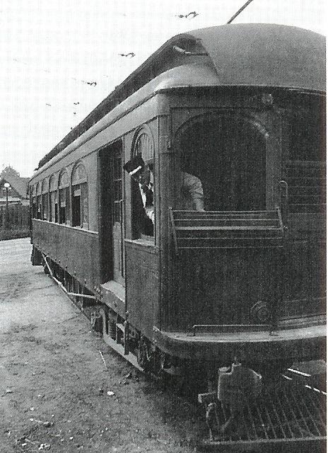 usr_m_stii_kankurb_244_urbana-carbarn_ss_ku03.jpg