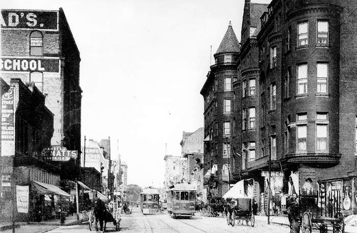 usr_m_stii_rockpub_111,109_rockford-main+st_ss_rock07.jpg